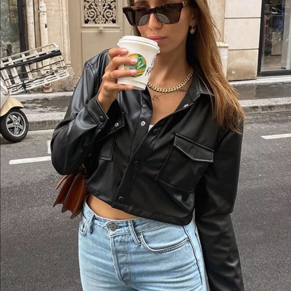 Cropped leather jacket